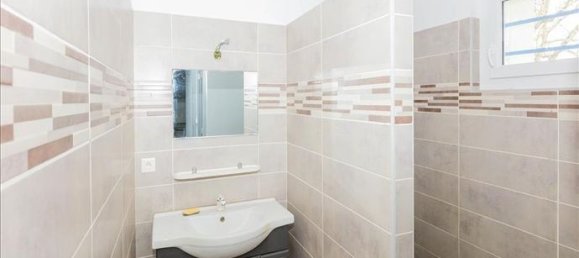 3 bedrooms House in Occitanie, France No. 314363 8