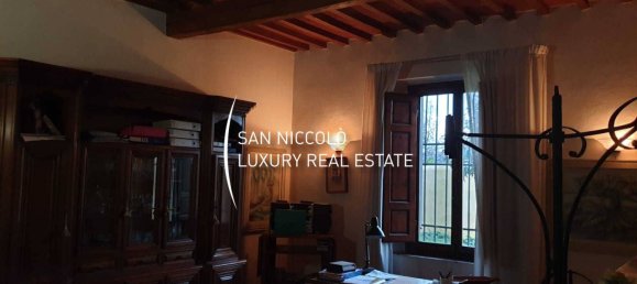6 bedrooms Villa in Campi Bisenzio, Italy No. 196436 14