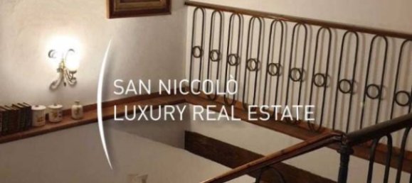 6 bedrooms Villa in Campi Bisenzio, Italy No. 196436 22