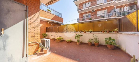 2 bedrooms Apartment in Rome, Italy No. 44876 19