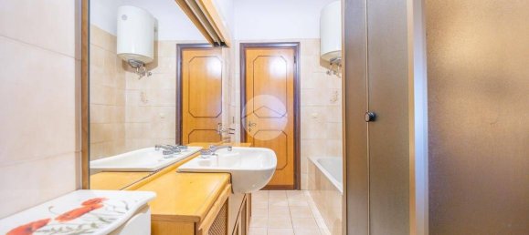 2 bedrooms Apartment in Rome, Italy No. 44876 27