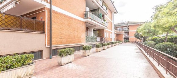 2 bedrooms Apartment in Rome, Italy No. 44876 5