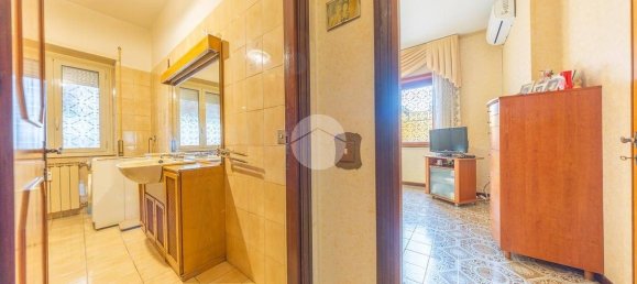 2 bedrooms Apartment in Rome, Italy No. 44876 22