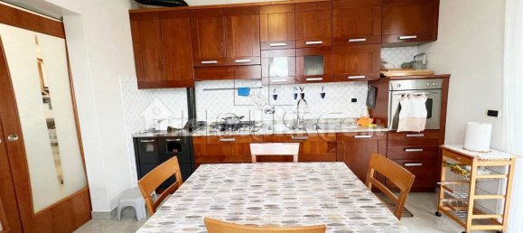 4 غرف نوم فيلا في Sansepolcro, Italy رقم 321213 18