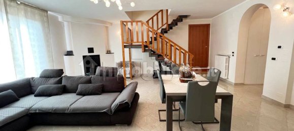 4 غرف نوم فيلا في Sansepolcro, Italy رقم 321213 10