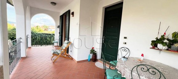 4 غرف نوم فيلا في Sansepolcro, Italy رقم 321213 2