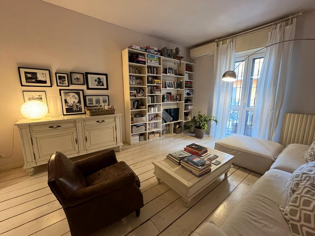 Apartamento T2 em Pavia, Italy N.º 53828