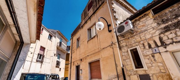 Casa de 3 habitaciónes en Modica, Italy No. 130596 2