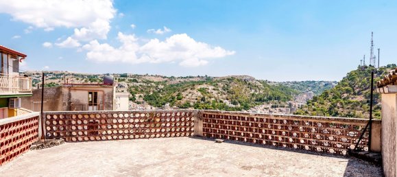 Casa de 3 habitaciónes en Modica, Italy No. 130596 20