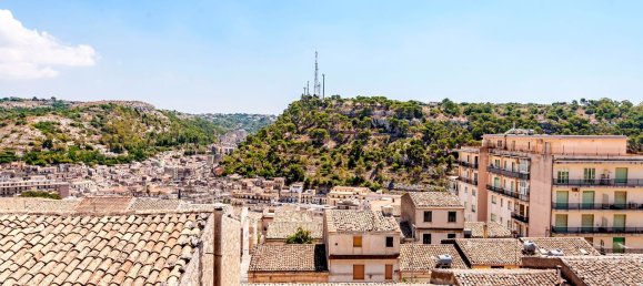 Casa de 3 habitaciónes en Modica, Italy No. 130596 22