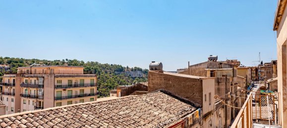Casa de 3 habitaciónes en Modica, Italy No. 130596 12