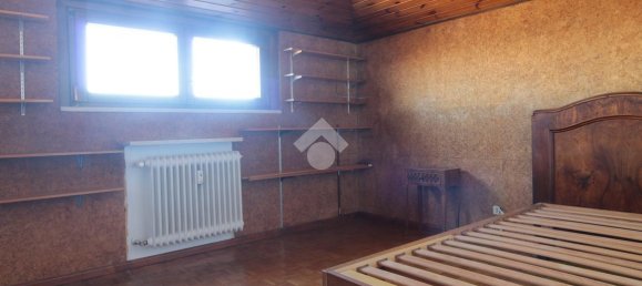 Квартира с 4 комнатами в Удине, Италия № 41992 11