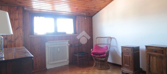 Квартира с 4 комнатами в Удине, Италия № 41992 15