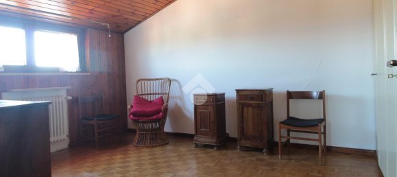 Квартира с 4 комнатами в Удине, Италия № 41992 13