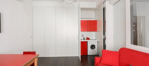 Квартира с 2 комнатами в Милан, Италия № 240472 5