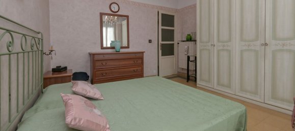 8 rooms House in Turin, Italy No. 123163 17