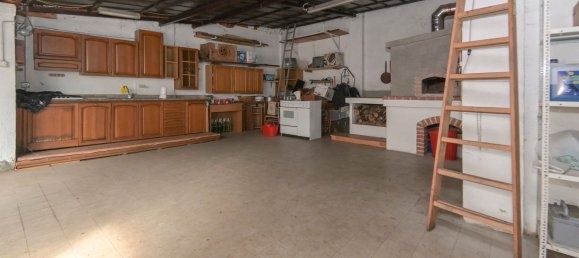 8 rooms House in Turin, Italy No. 123163 10