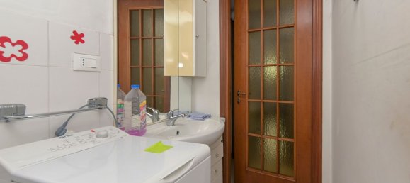 8 rooms House in Turin, Italy No. 123163 44