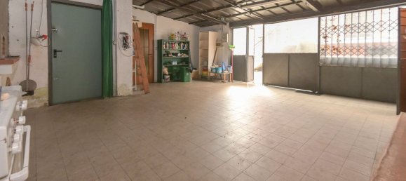 8 rooms House in Turin, Italy No. 123163 9