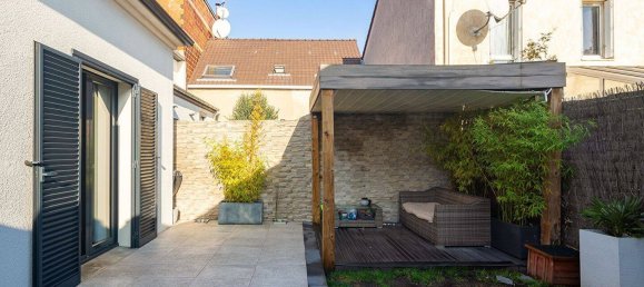 2 bedrooms House in Argenteuil, France No. 137943 6