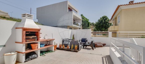 3 bedrooms House in Oeiras, Portugal No. 200239 23