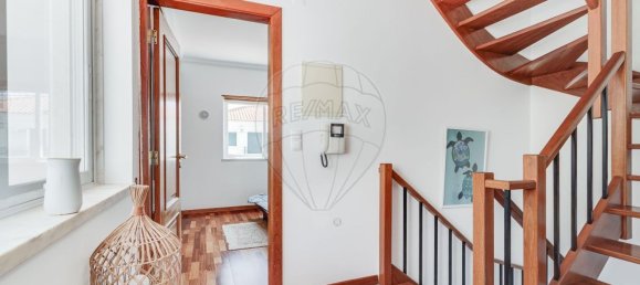 3 bedrooms House in Oeiras, Portugal No. 200239 12