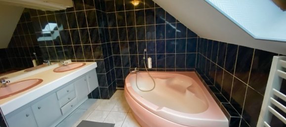 4 bedrooms House in Louvroil, France No. 50264 7