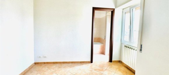 Apartamento de 3 habitaciónes en Rome, Italy No. 205197 4