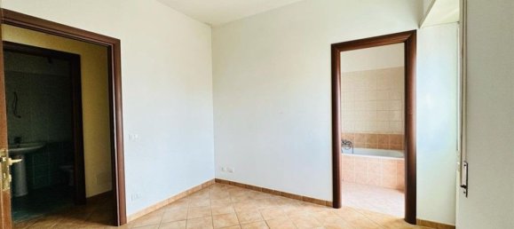 Apartamento de 3 habitaciónes en Rome, Italy No. 205197 10