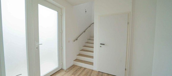 Замки и поместья с 4 комнатами в Шютцен ам Гебирге, Австрия № 12116 4