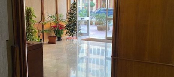 Квартира с 6 комнатами в Палермо, Италия № 154374 22