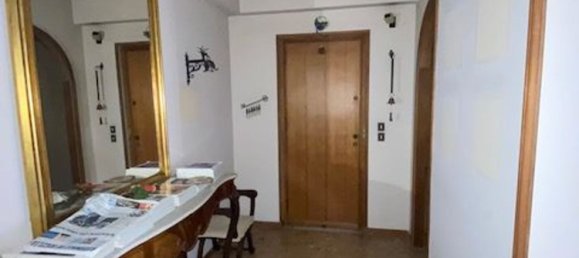 Квартира с 6 комнатами в Палермо, Италия № 154374 5