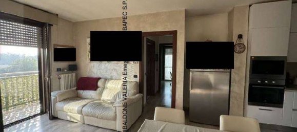 2 Schlafzimmer Wohnung in Cardano al Campo, Italy, Nr. 3214 32
