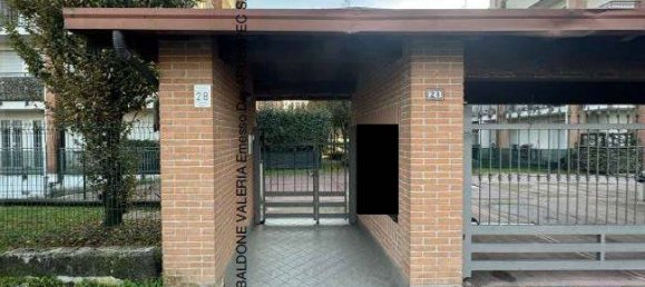 2 Schlafzimmer Wohnung in Cardano al Campo, Italy, Nr. 3214 24