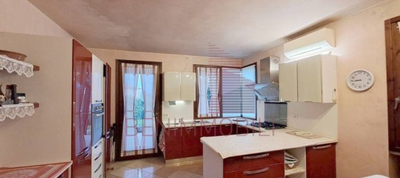 4 bedrooms Villa in Botticino, Italy No. 210688 20