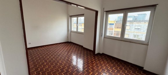 2 Schlafzimmer Wohnung in Barreiro, Portugal, Nr. 189964 2