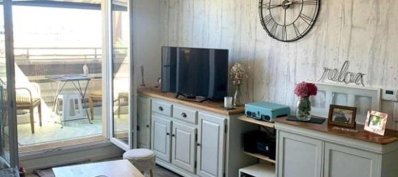 2 Schlafzimmer Wohnung in Trappes, France, Nr. 332345 5