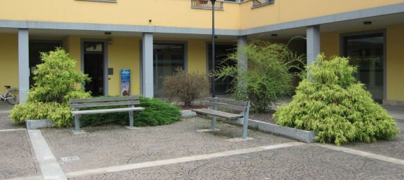 78m² Commercial property in Somma Lombardo, Italy No. 171298 22
