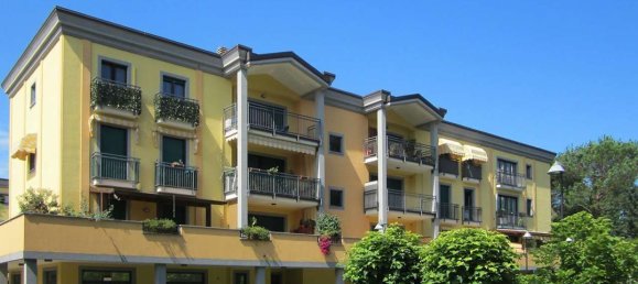 78m² Commercial property in Somma Lombardo, Italy No. 171298 8