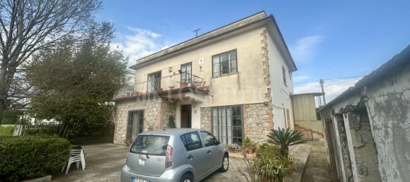 4-Zimmer Gewerbliche Immobilie in Formia, Italy, Nr. 69724 4