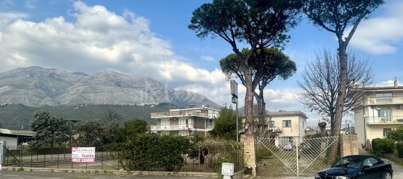 4-Zimmer Gewerbliche Immobilie in Formia, Italy, Nr. 69724 2