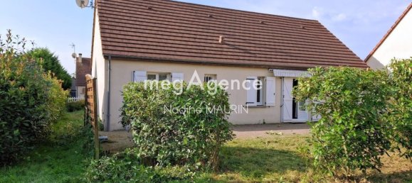 3 bedrooms House in Dhuizon, France No. 241753 2