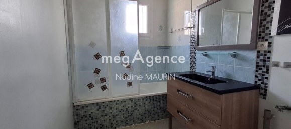 3 bedrooms House in Dhuizon, France No. 241753 8