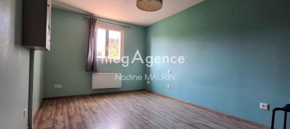 3 bedrooms House in Dhuizon, France No. 241753 5