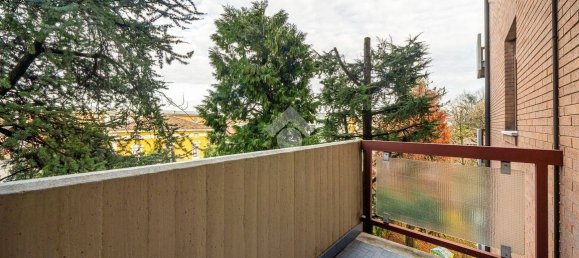 Квартира с 3 спальнями в Карпи, Италия № 380459 23