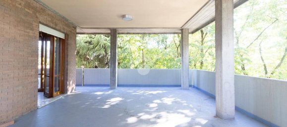 Квартира с 3 спальнями в Карпи, Италия № 380459 6