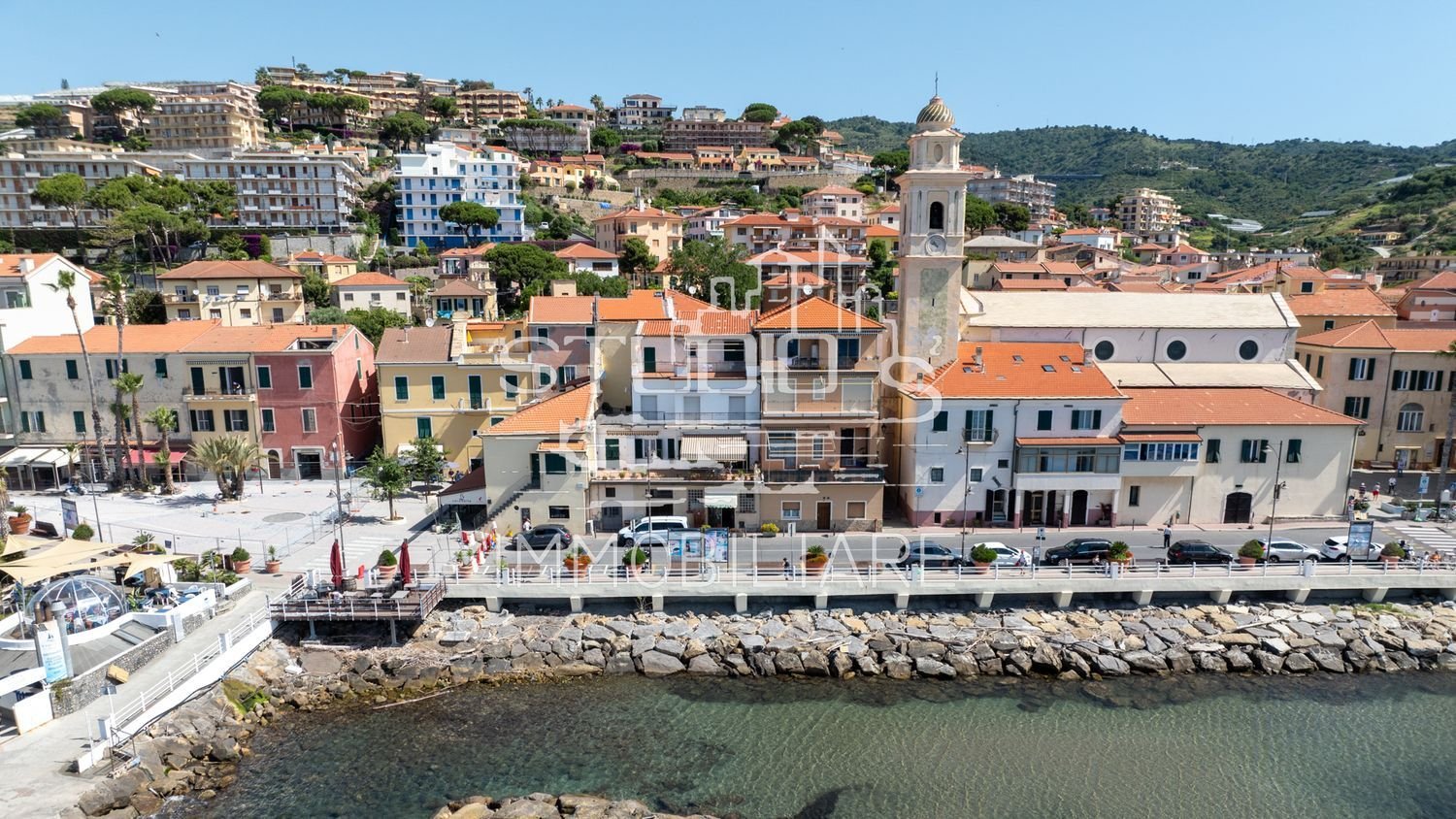 Ático de 4 habitaciónes en Santo Stefano al Mare, Italy No. 131147