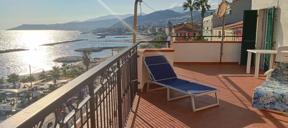 Ático de 4 habitaciónes en Santo Stefano al Mare, Italy No. 131147 20