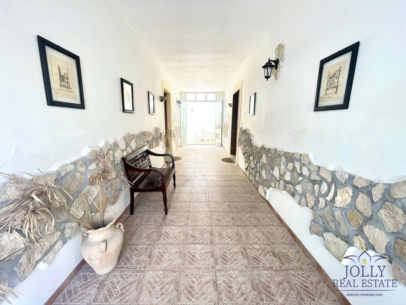 Дом с 12 комнатами в Сиракузы, Италия № 248029