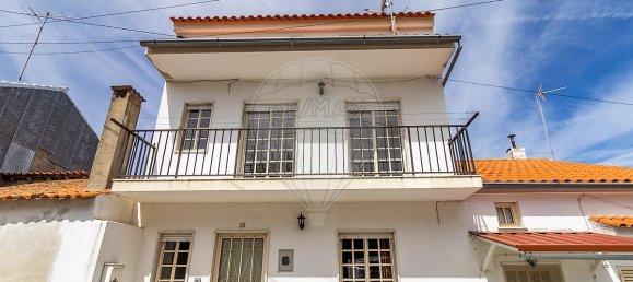 2 bedrooms House in Alcongosta, Portugal No. 37452 3